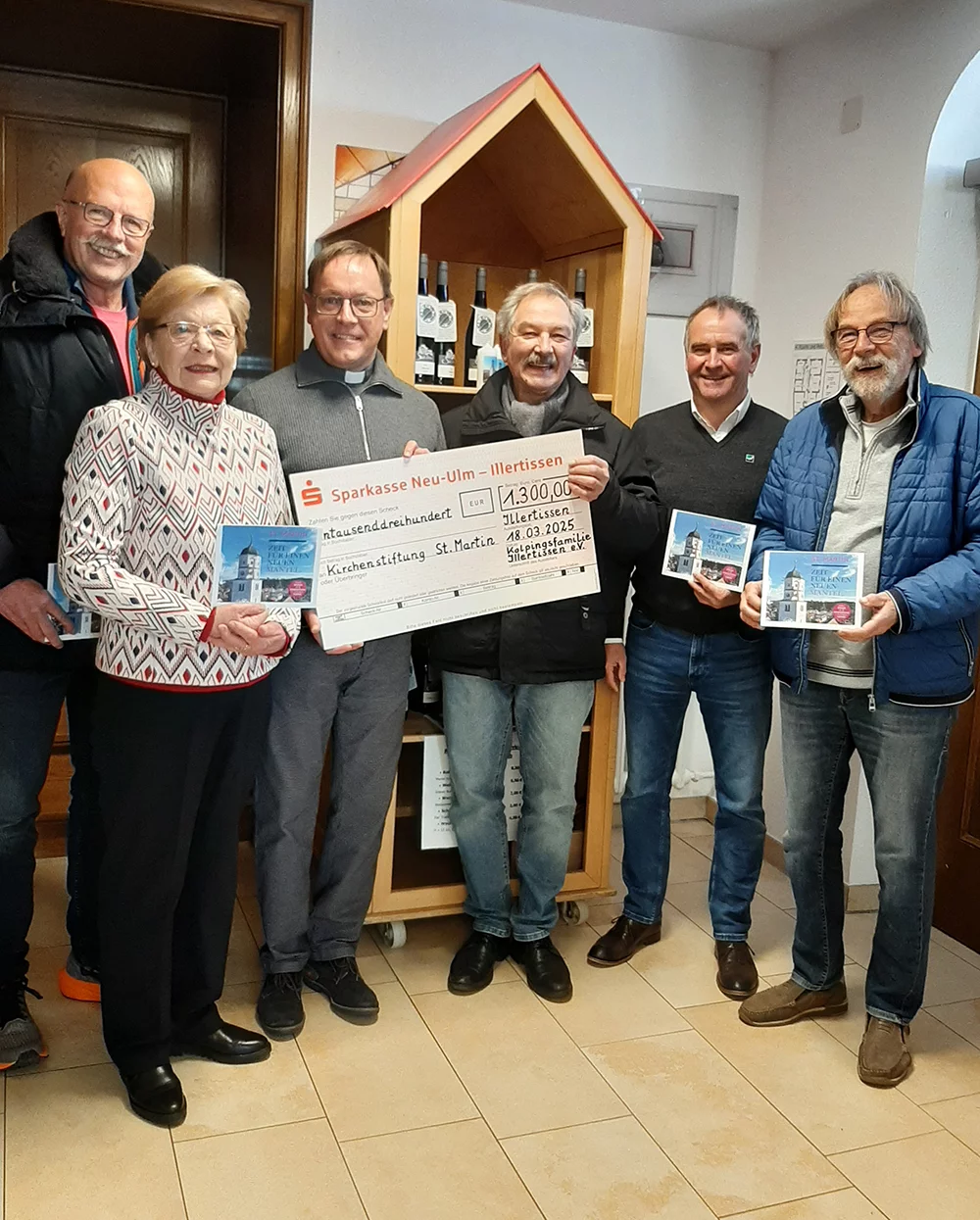 1.300 Euro-Spende der Kolpingsfamilie Illertissen e.V. für die Renovierung den Kirchtums von St. Martin